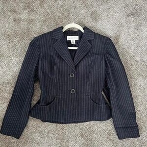 Size 6 Jones New York Pinstripe Blazer Jacket